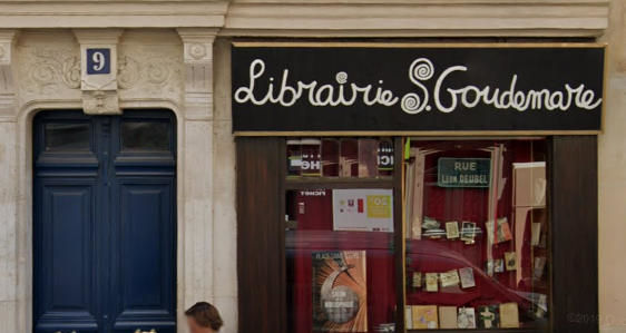 Devanture de la librairie Sylvain Goudemare